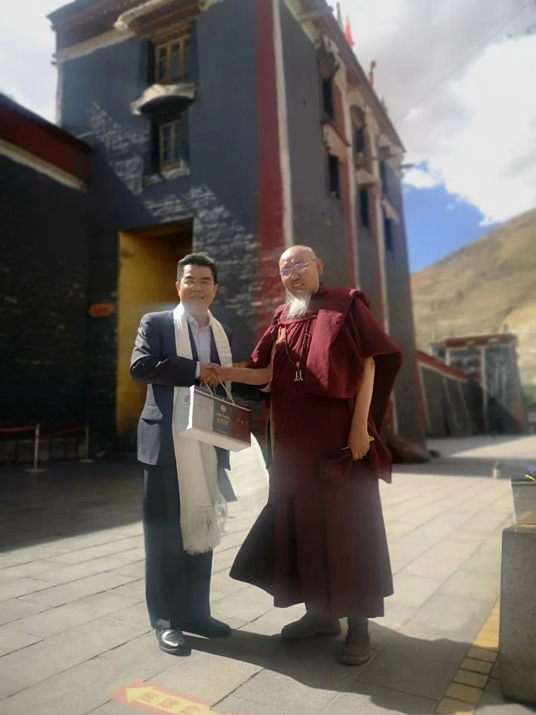 王自平院长赴西藏公益讲座(诗集二)