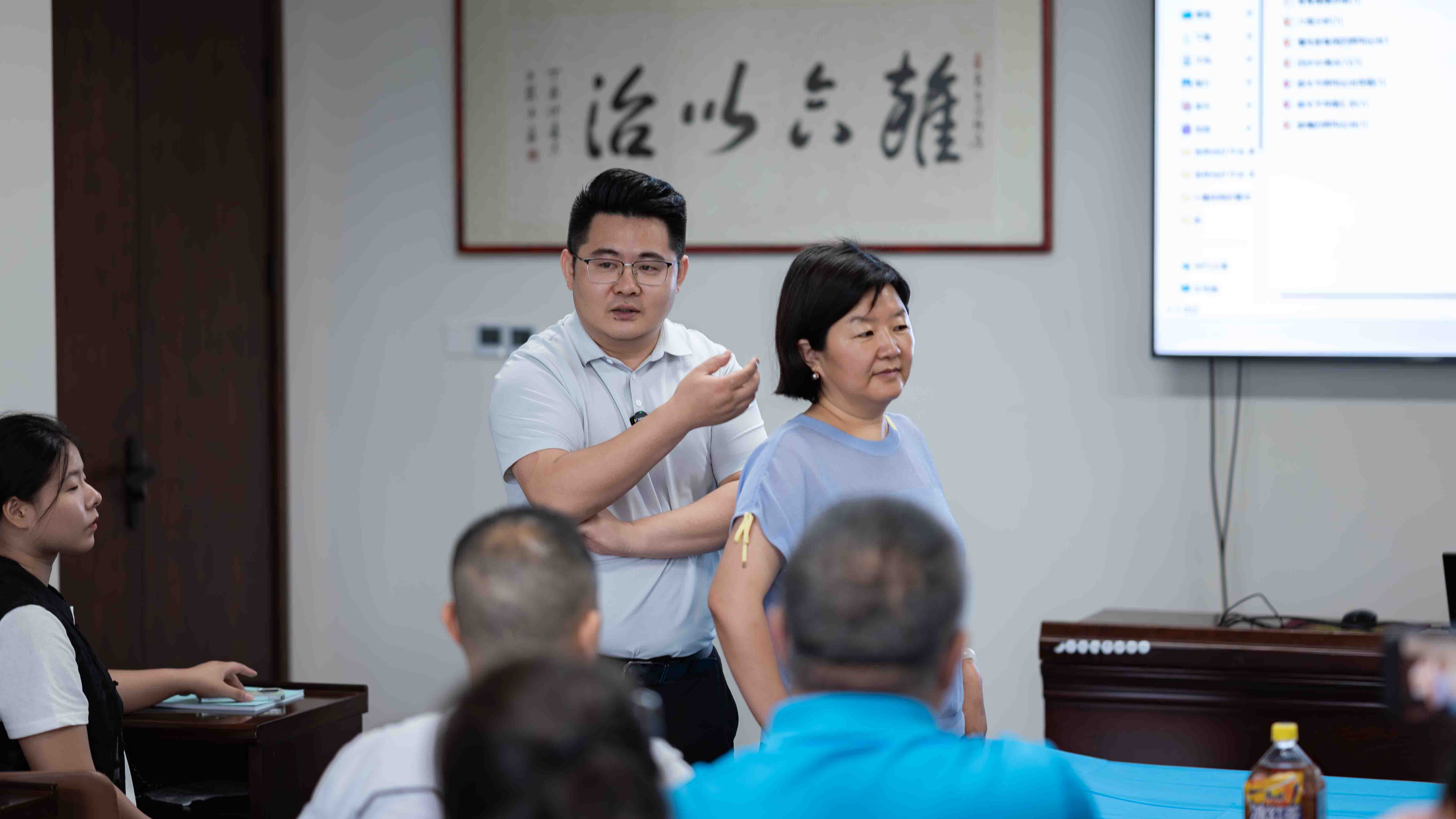 全国新中医诊疗体系第48届康复评估轻手法正骨培训班圆满结业！